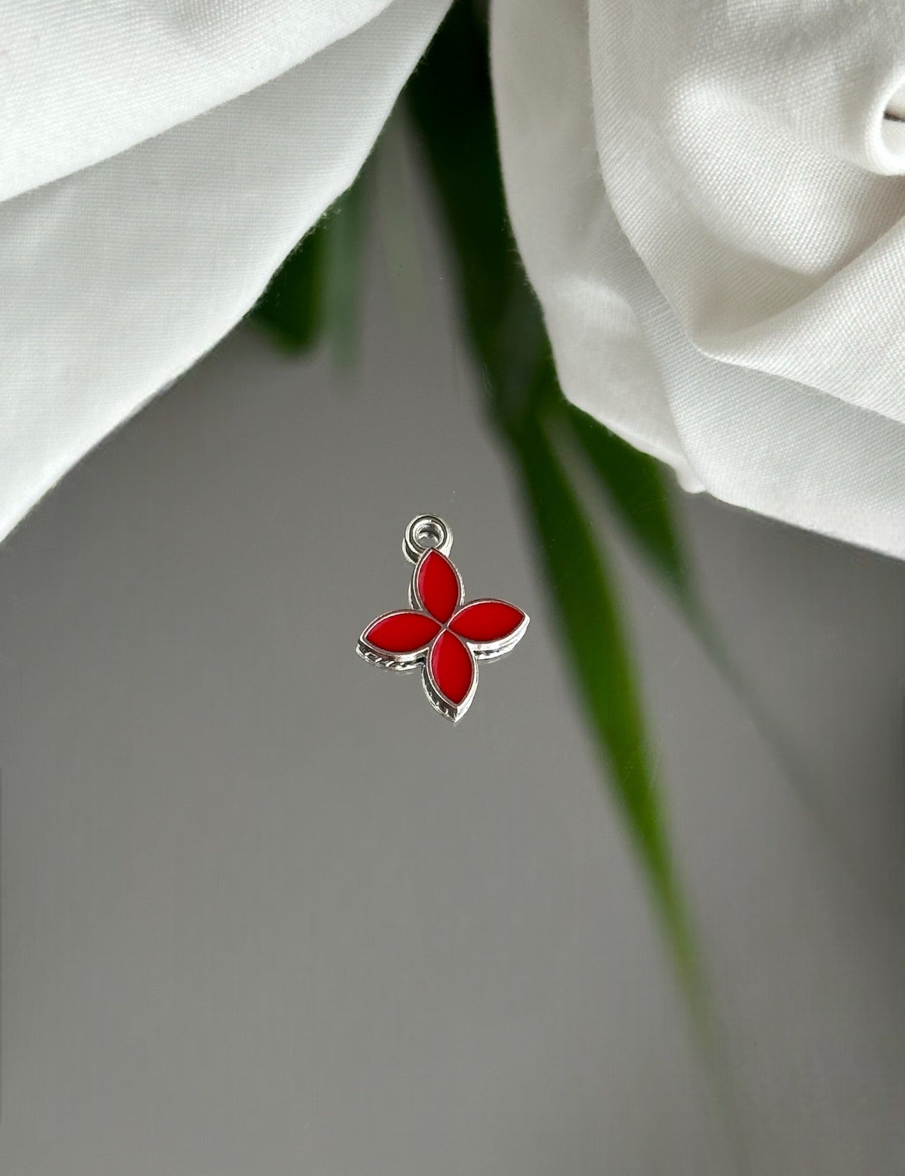 Geometric flowers (5 colors) - Charm