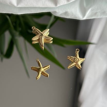 Large gold starfish - Charm