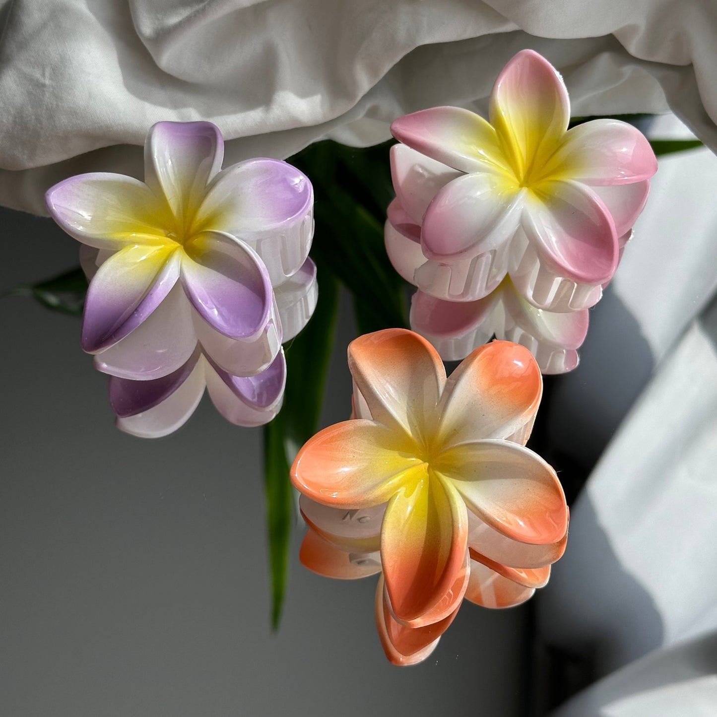 Mauritius flower clip